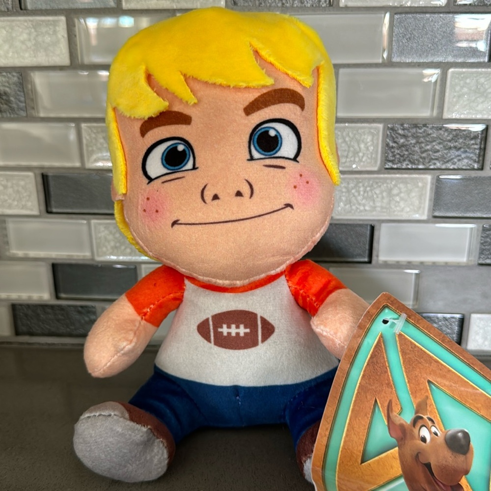 Scooby-Doo Scoob! FRED Sitting Plush / Football Shirt / Limited Edition / NEW